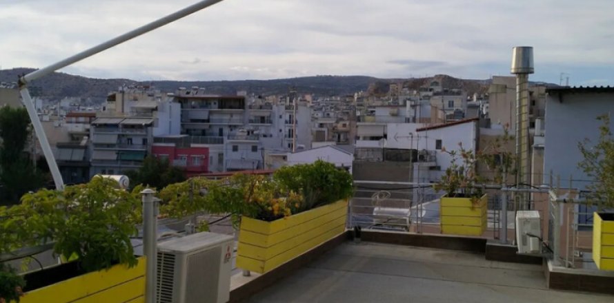 3 bedrooms Maisonette in Piraeus, Greece No. 108027