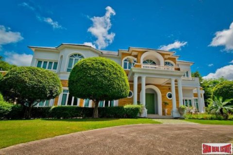 6 bedrooms Villa in Chonburi, Thailand No. 97045 2