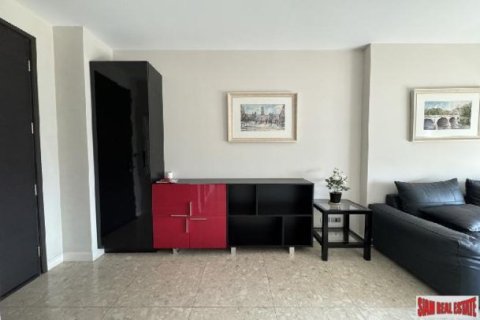 2 bedrooms Apartment in Bangkok, Thailand No. 96408 4