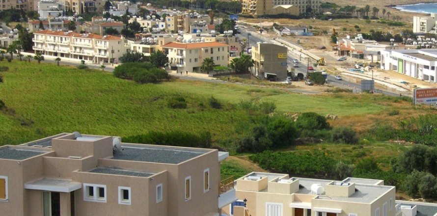 2 rooms Villa in Paphos, Cyprus No. 105197