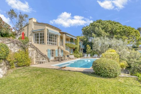 5 bedrooms Villa in Mougins, France No. 100285 1