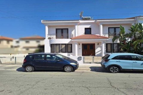 Мезонет с 4 спальнями в Ливадия, Кипр №81380 1