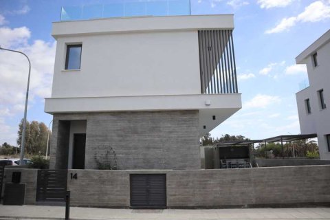 3 bedrooms Villa in Geroskípou, Cyprus No. 101969 4
