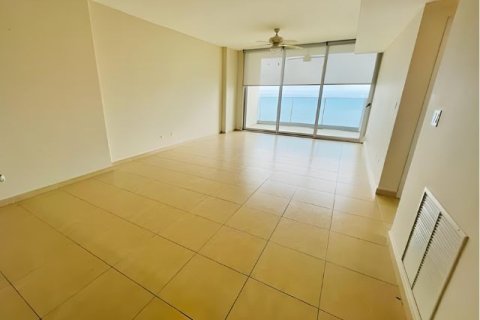 1 bedroom Apartment in Panama City, Panama No. 70645 1