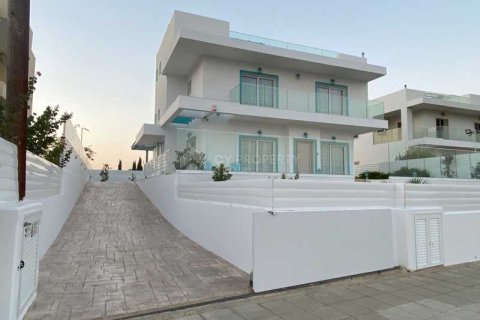 4 bedrooms House in Kofinou, Cyprus No. 31809 4