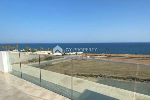 4 bedrooms House in Kofinou, Cyprus No. 31809 8