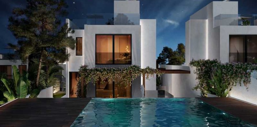 4 bedrooms Villa in Agios Tychonas, Cyprus No. 75683