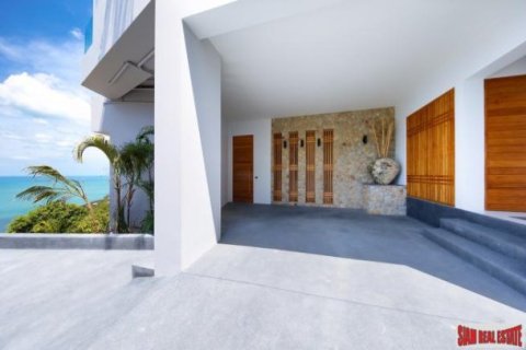 5 bedrooms Villa on the Chaweng Beach, Thailand No. 96289 30