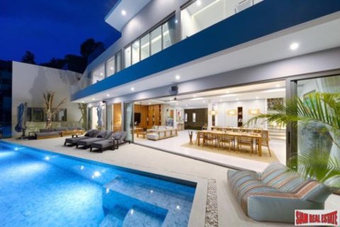 5 bedrooms Villa on the Chaweng Beach, Thailand No. 96289 2