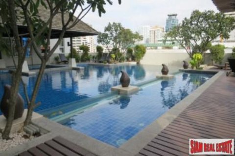 2 bedrooms Apartment in Bangkok, Thailand No. 96746 1