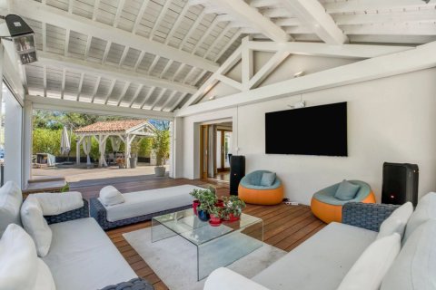 7 bedrooms Villa in Mougins, France No. 68901 4