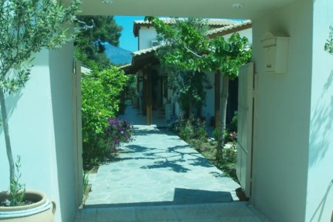 4 bedrooms House in Corinth, Greece No. 109067 10