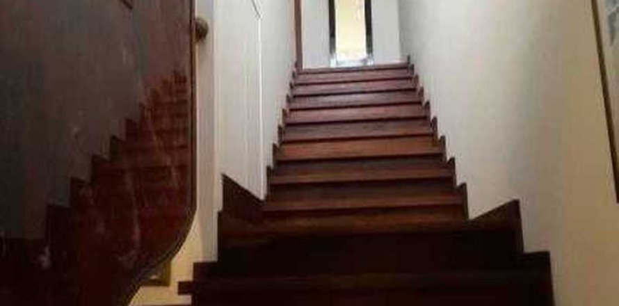 4 dormitorios House en Agios Athanasios, Cyprus No. 31864