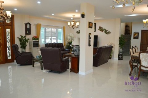 7 bedrooms House in Chiang Mai, Thailand No. 97635 16