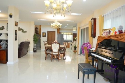 7 bedrooms House in Chiang Mai, Thailand No. 97635 15