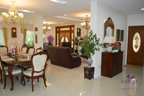 7 bedrooms House in Chiang Mai, Thailand No. 97635 9
