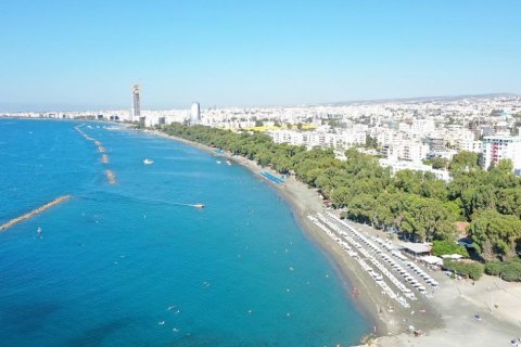 3 bedrooms Apartment in Limassol, Cyprus No. 106170 10