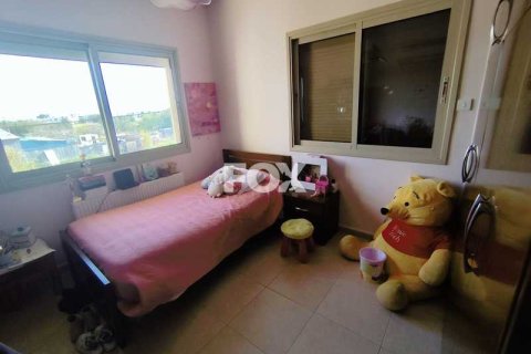 4 bedrooms House in Kato Polemidia, Cyprus No. 71645 13