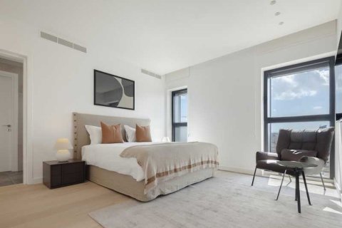 2 chambres Appartement à Nicosia, Cyprus No. 32497 9