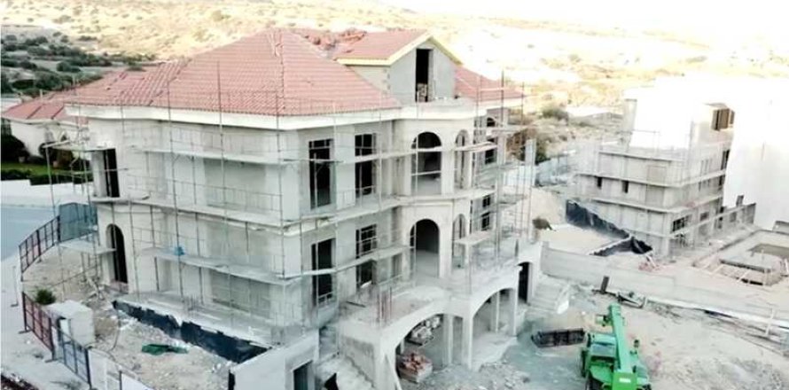 4 chambres House à Agios Athanasios, Cyprus No. 78353