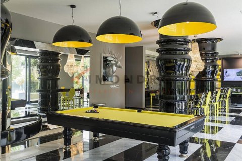 5 bedrooms Apartment in Hai Ba Trung, Vietnam No. 17456 2