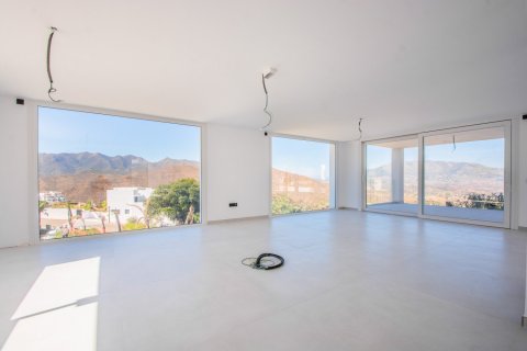 4 bedrooms Villa in Tan Xuan, Vietnam No. 27154 16