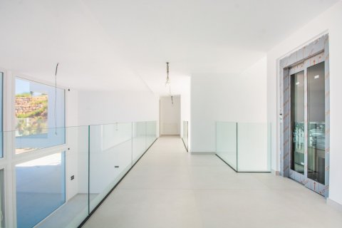 4 bedrooms Villa in Tan Xuan, Vietnam No. 27154 11