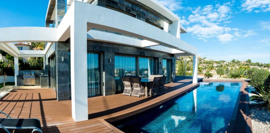 4 bedrooms Villa in Nam Ma, Vietnam No. 111744
