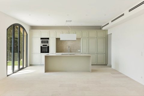 4 bedrooms Villa in Speracedes, France No. 67938 4