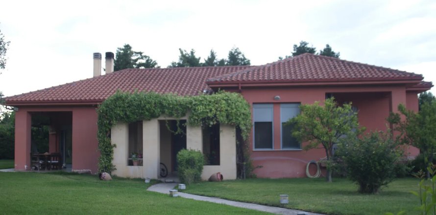 4 bedrooms House in Kamena Vourla, Greece No. 107522