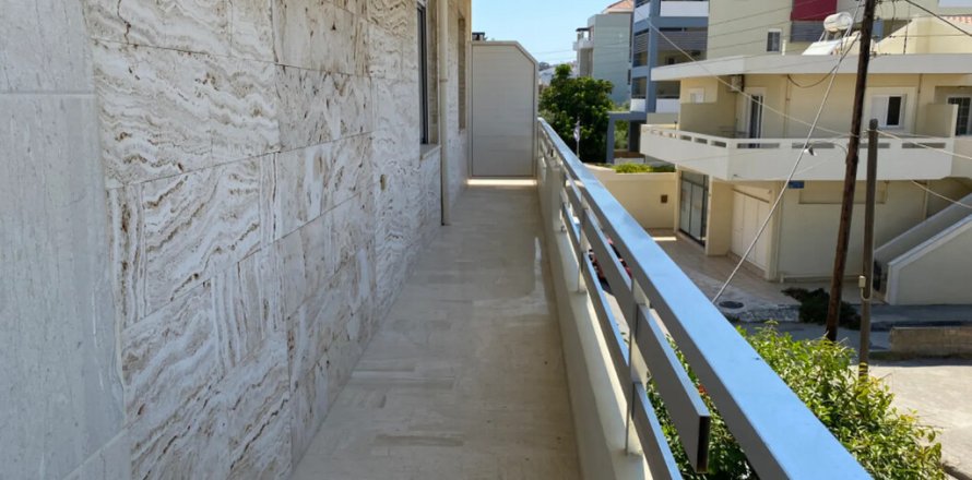 3 bedrooms Apartment in Chania, Greece No. 108156