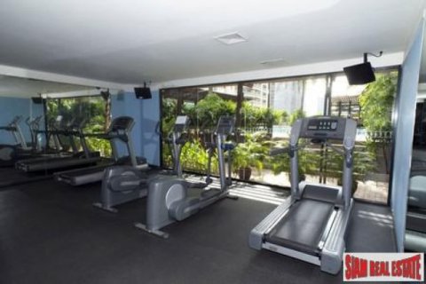 3 bedrooms Apartment in Bangkok, Thailand No. 95809 8