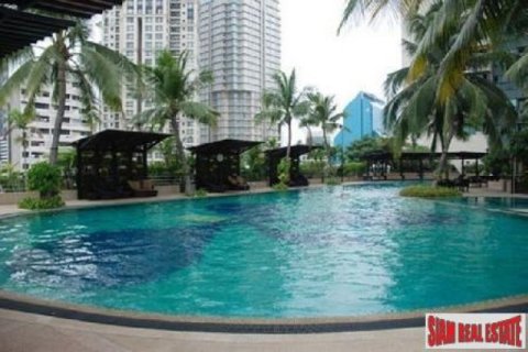 3 bedrooms Apartment in Bangkok, Thailand No. 95809 6