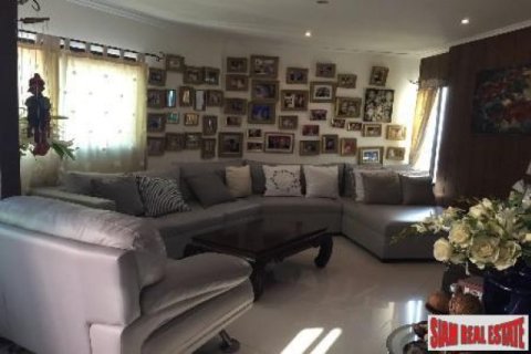 3 bedrooms Apartment in Bangkok, Thailand No. 95809 13