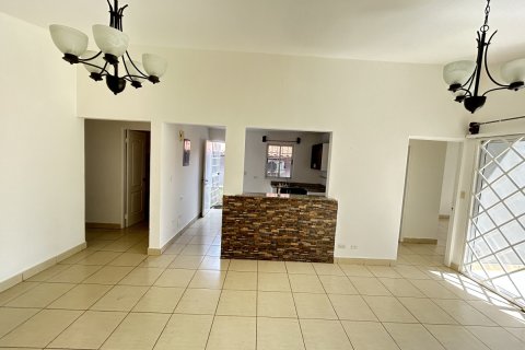 3 bedrooms House in Barrio Colon, Panama No. 117731 15