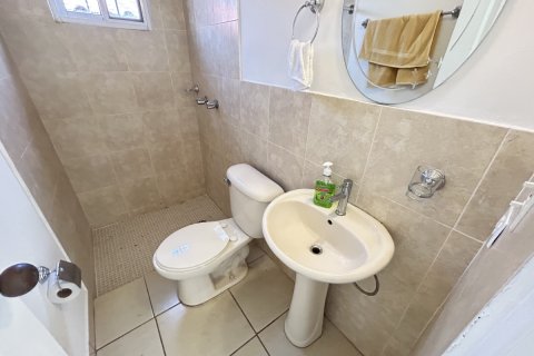 3 bedrooms House in Barrio Colon, Panama No. 117731 10