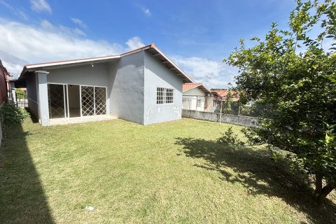 3 bedrooms House in Barrio Colon, Panama No. 117731 6
