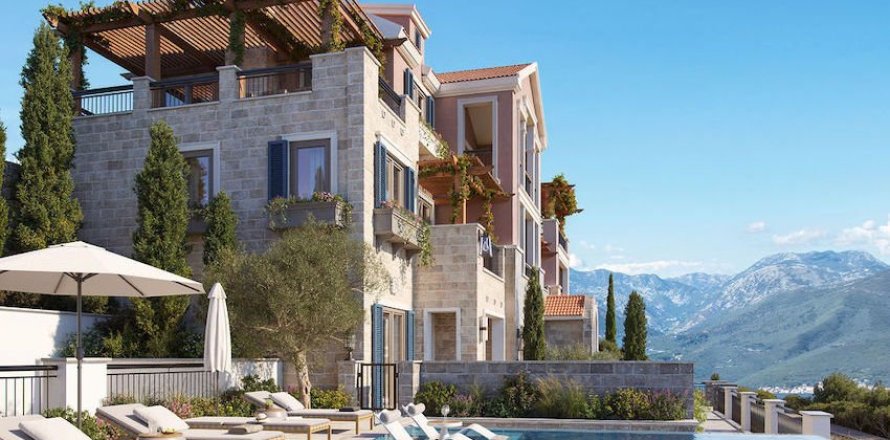 3 bedrooms Apartment in Tivat, Montenegro No. 83682