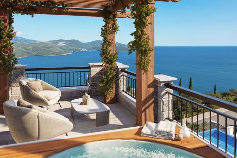 3 bedrooms Apartment in Tivat, Montenegro No. 83682 3