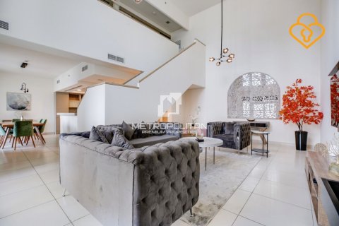 Квартира с 2 спальнями в Dong Mai, Вьетнам №94175 2