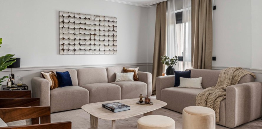 3 bedrooms Apartment in Madrid, Spain No. 89976