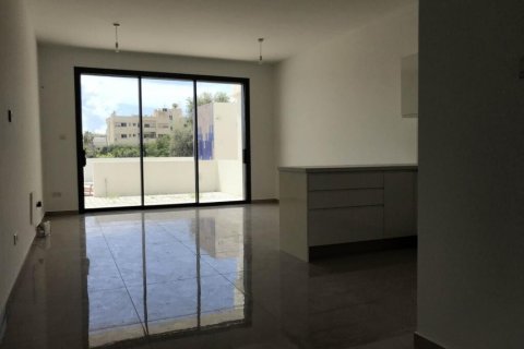 3 bedrooms Townhouse in Limassol, Cyprus No. 105659 2