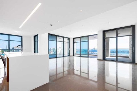 4 bedrooms Apartment in Limassol, Cyprus No. 43546 6