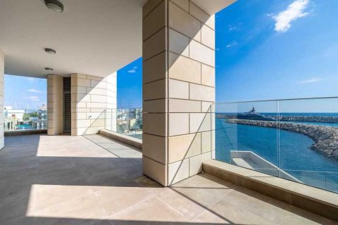 4 bedrooms Apartment in Limassol, Cyprus No. 43546 12