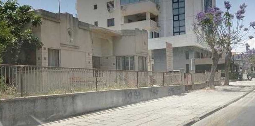 Commercial property in Larnaca, Cyprus No. 42142