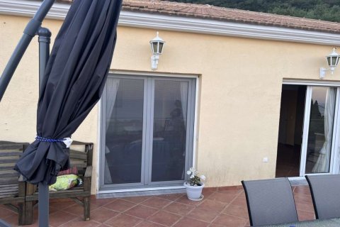 4 bedrooms House in Zakynthos, Greece No. 104861 2