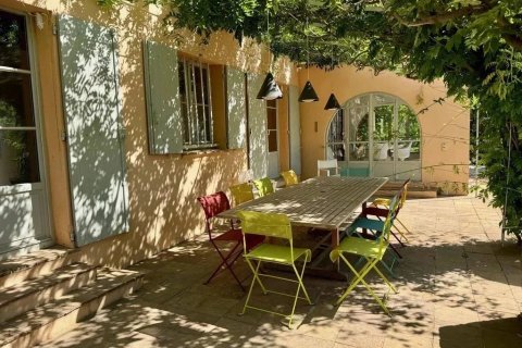 Вилла с 6 спальнями в Коголен, Франция №79617 22