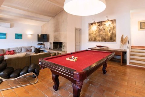 Вилла с 6 спальнями в Коголен, Франция №79617 7