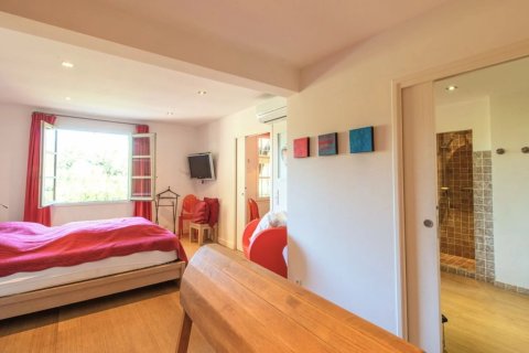 Вилла с 6 спальнями в Коголен, Франция №79617 9