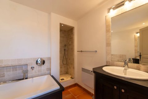 Вилла с 6 спальнями в Коголен, Франция №79617 15